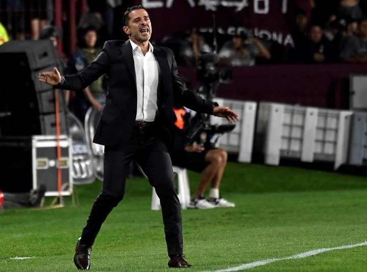 Por ahora, el arranque de Gago en Boca no pinta bien. Foto: Maxi Failla