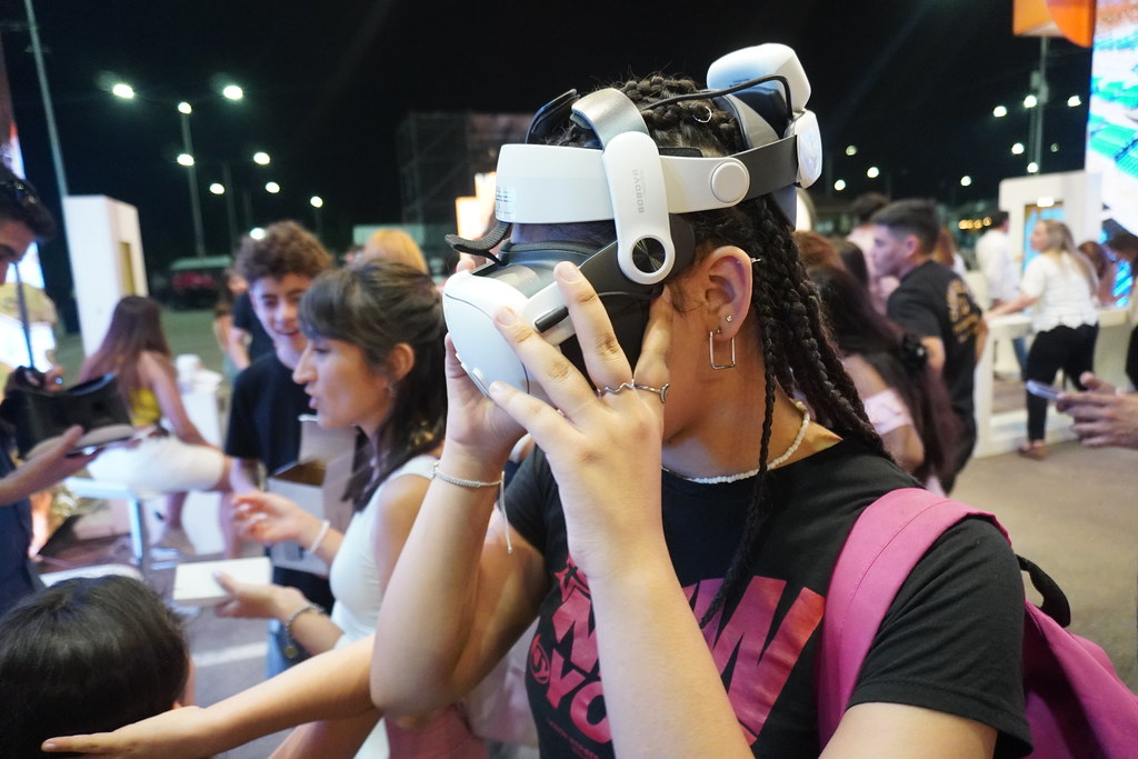 1-11-2024 ECONOMIA: Diversión y trámites digitales, protagonistas del stand de Economía en la FNS