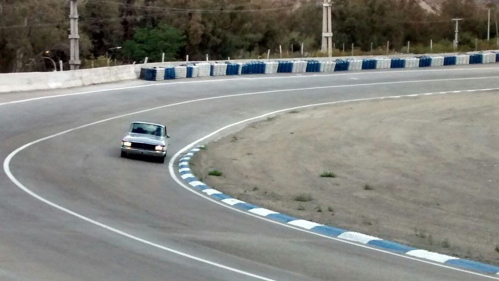 4f446582-4ab1-4e21-8e01-03a255720d85