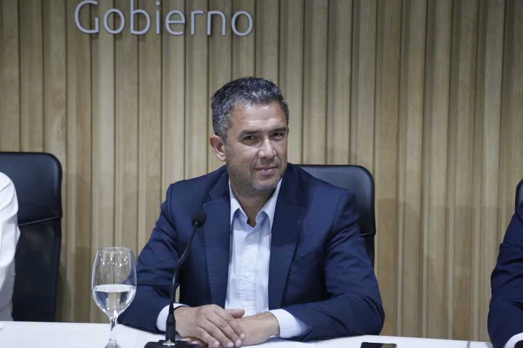 1f28554e-8270-4156-9e2c-08473973f5c7