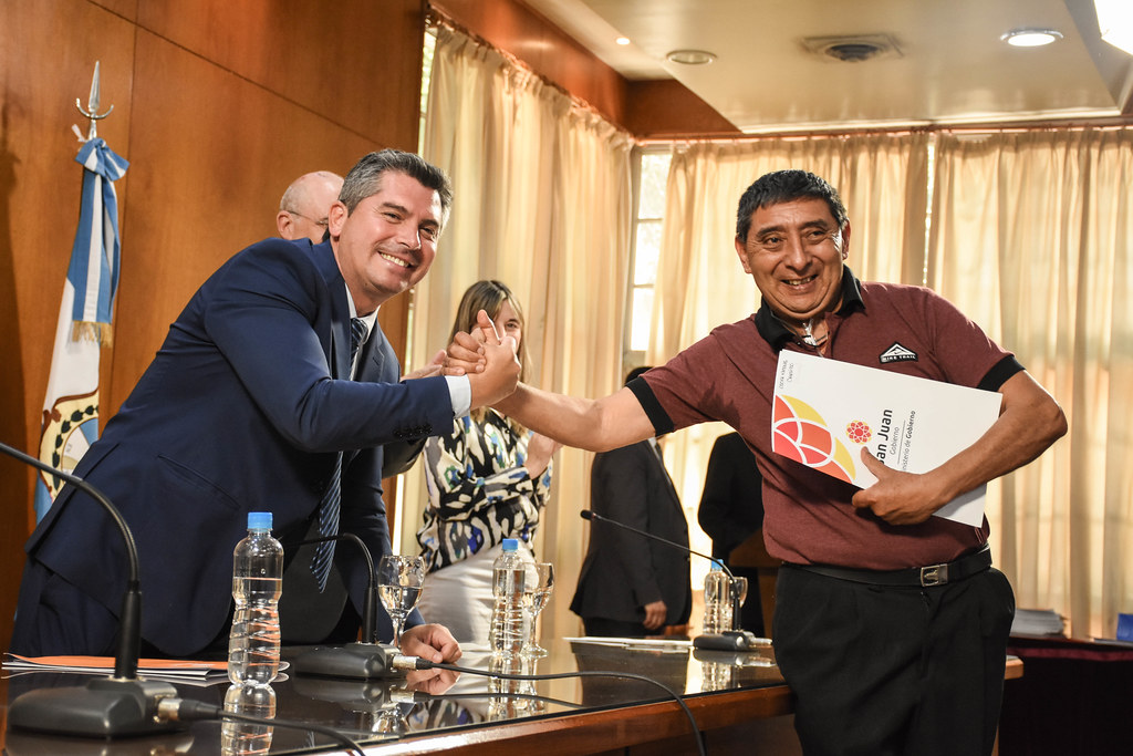 2024-12-03 GOBIERNO Más de 60 escrituras de viviendas entregadas: el trabajo de Regularización Dominial en cifras