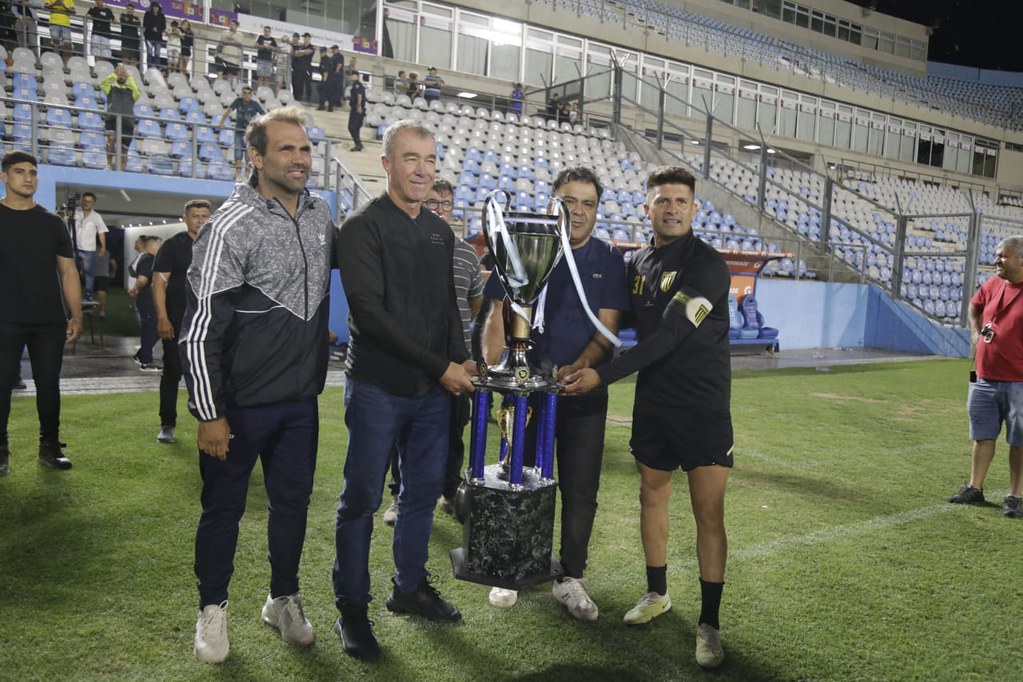 2024-30-12 DEPORTE: Atenas el Súper Campeón del 2024