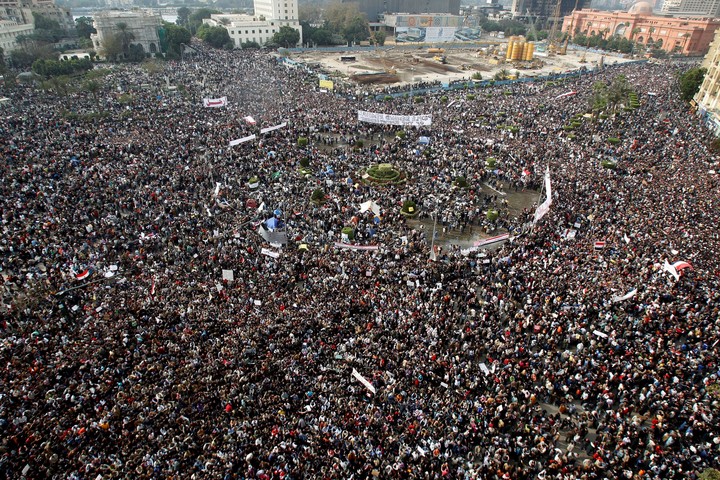 Manifiestación en la plaza Tahrir en el centro de El Cairo el 1 de febrero de 2011. Foto Reuters