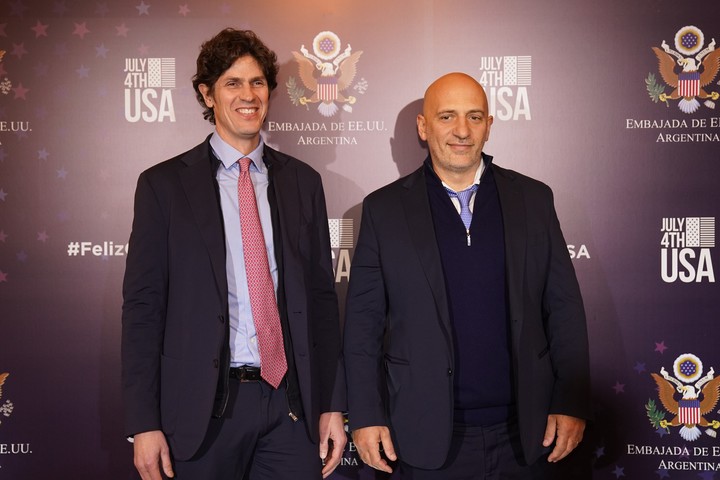 Emiliano Yacobitti es el hombre fuerte de las universidades nacionales. Habría acordado con Axel Kicillof más plata para los centros de estudios que él maneja, como el de Almirante Brown, cuyo director es el diputado radical Domenichini, el único de la UCR que votó a favor del Gobernador krichnerista. 