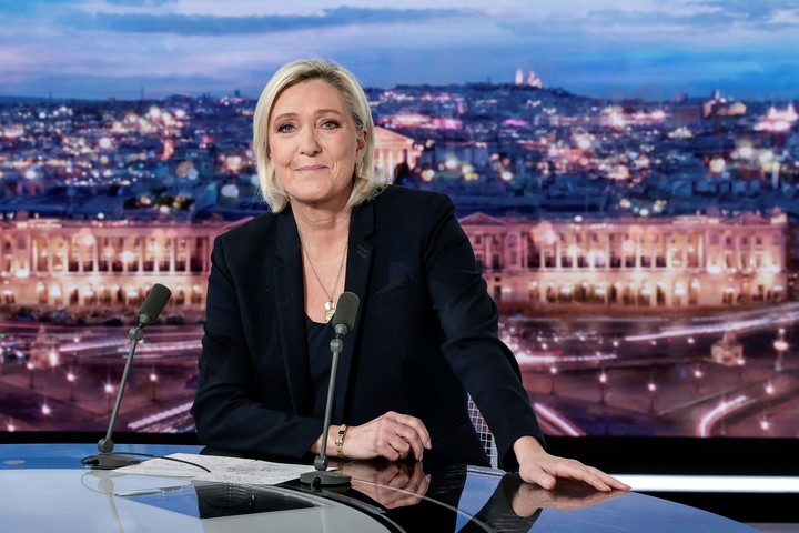 Marine Le Pen busca la caída de Macron y elecciones antes de 2027. Foto: AFP 
