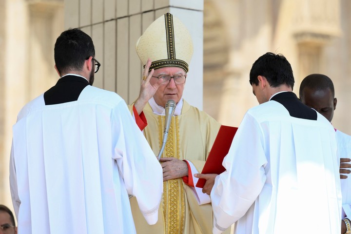 El cardenal Parolin celebró la misa. Foto: EFE
