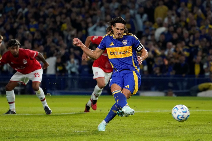 A pesar de su mala racha, Cavani es una de las razones que Boca tiene para soñar. Foto: Fernando de la Orden