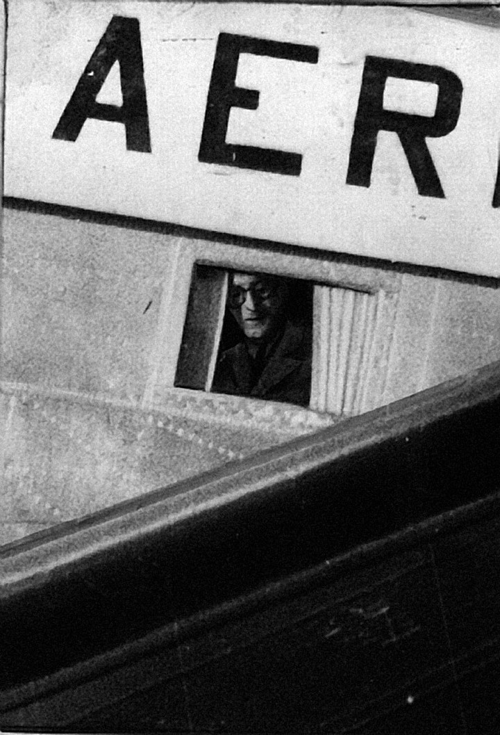 Tras ser derrocado, Frondizi fue trasladado a la isla Martín García donde quedó detenido.