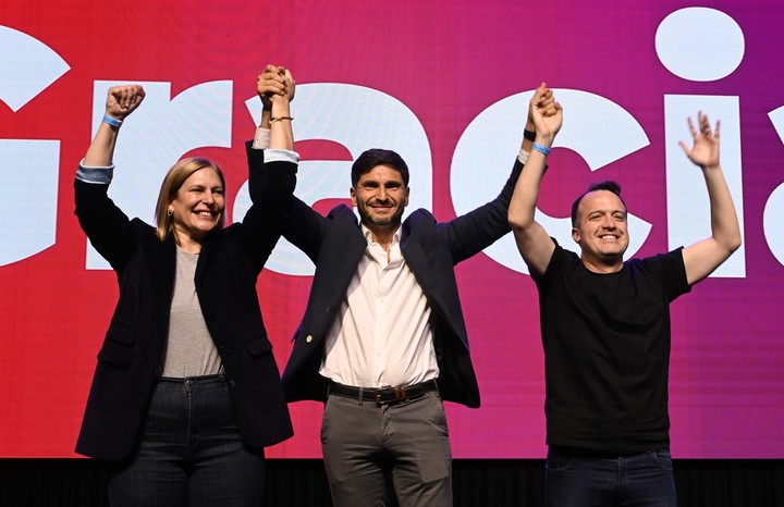Pullaro, Scaglia y Blanco, anoche en la celebración en Rosario. Foto Sebastian Granata