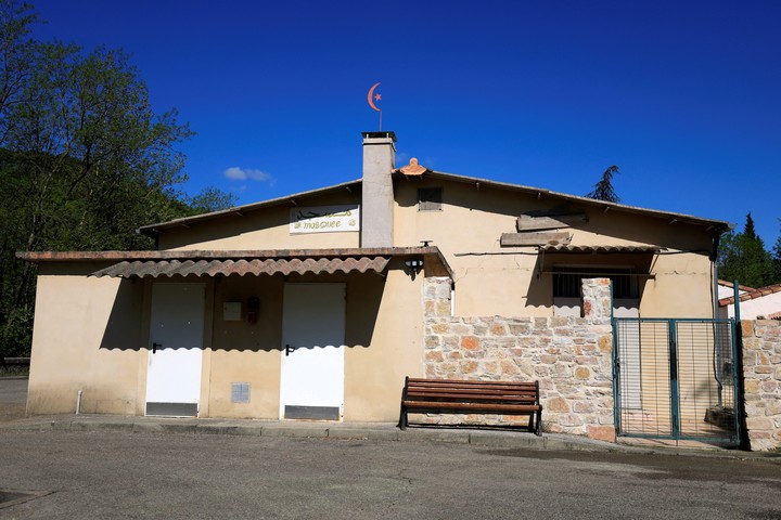 La mezquita Khadidja, donde murió la víctima. Foto: Reuters