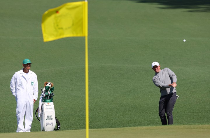 McIlroy quiere sumar su primer Masters y cortar la sequía de más de diez años en Grand Slams. Foto REUTERS/Mike Segar