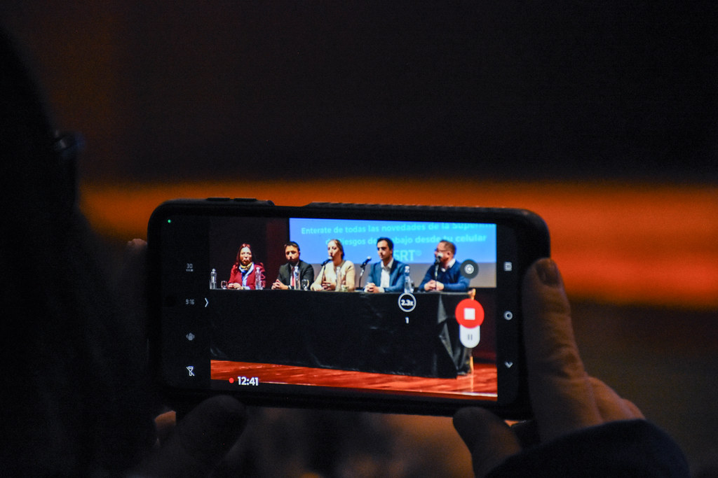 2025-06-24 GOBIERNO El Ministerio de Gobierno inició las capacitaciones sobre riesgos laborales y minería en San Juan