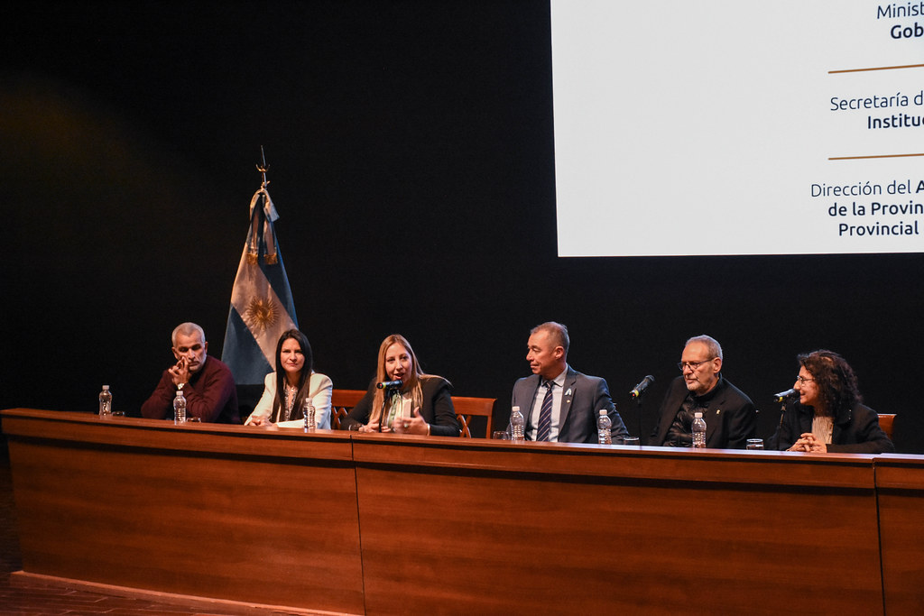 2025-06-25 GOBIERNO, segundo simposio archivística