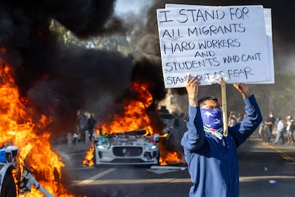 Decenas de personas detenidas y cientos de agentes desplegados
