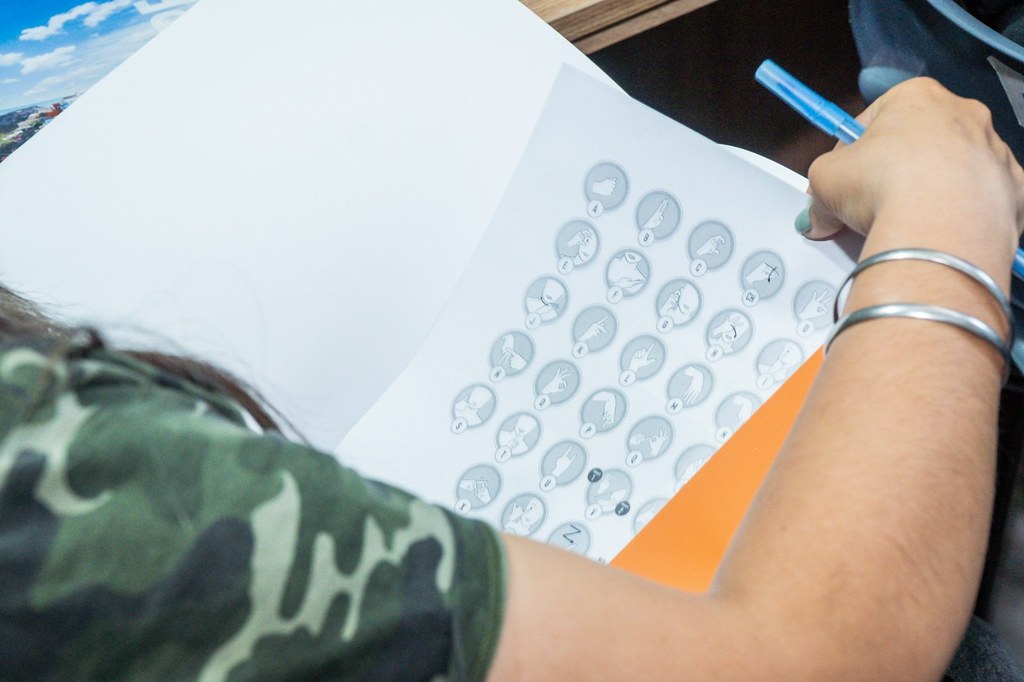 2025-09-25: FAMILIA Y DESARROLLO HUMANO: Inicia la tercer cohorte del curso de lengua de señas