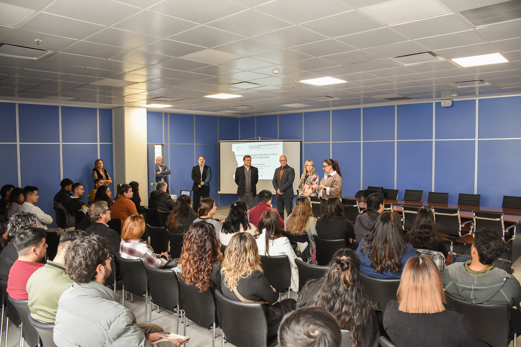 2025-10-29 GOBIERNO 80 personas se capacitaron en la interacción entre ART y empleadores